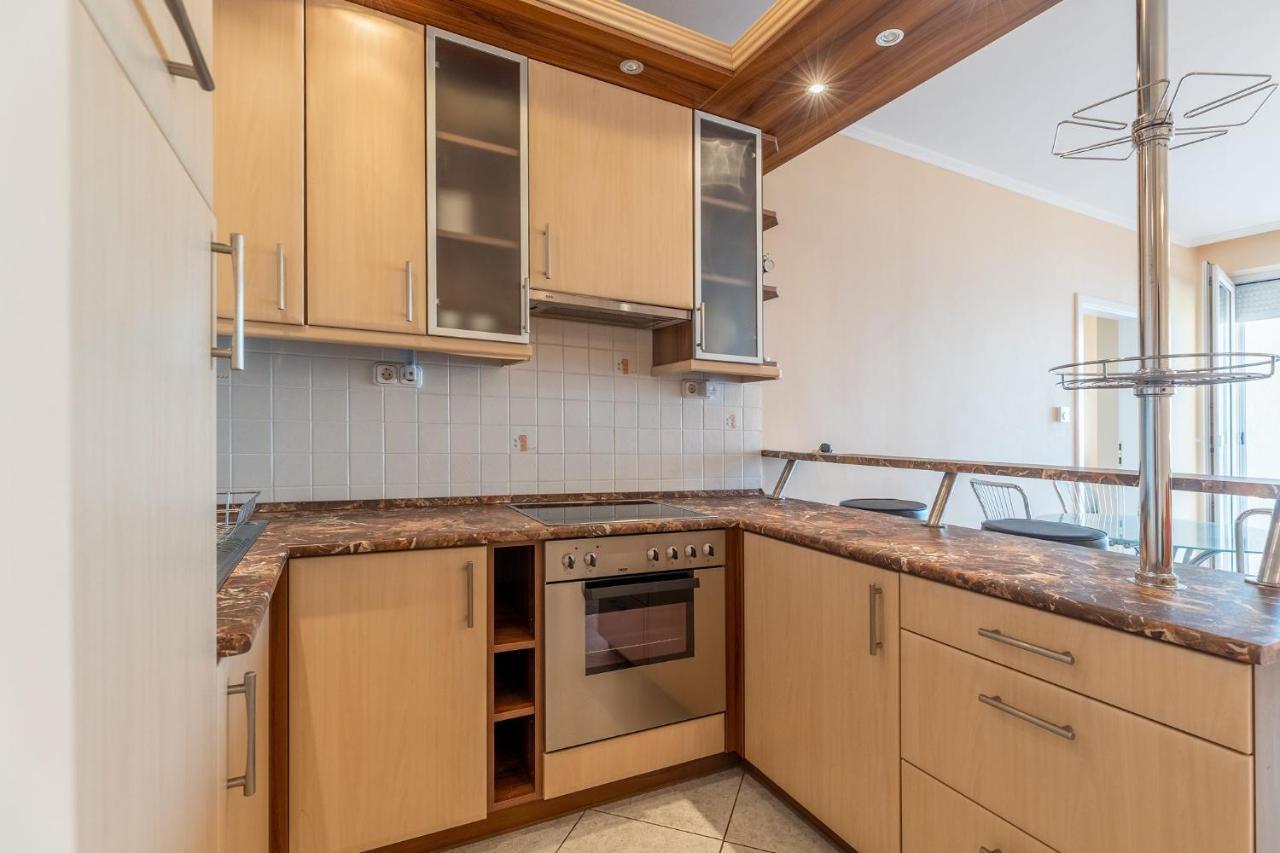 Kek Hullam Apartman By Bltn Apartment Siofok Bagian luar foto